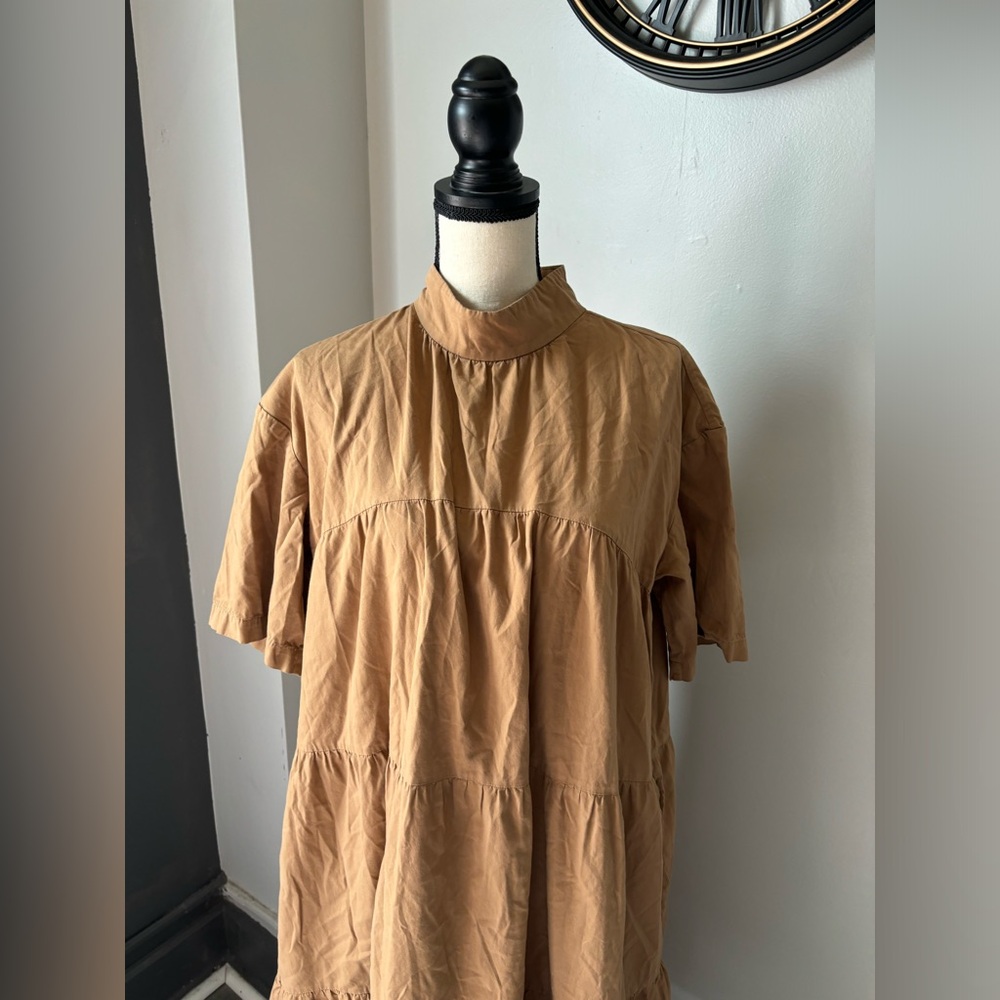 Everlane Camel Tiered Midi Dress - Picture 2 of 8